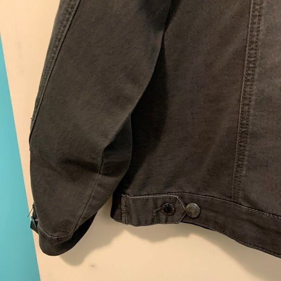 Love and Legend classic denim jacket, sz14, distressed look, acid wash, EUC - Picture 4 of 16